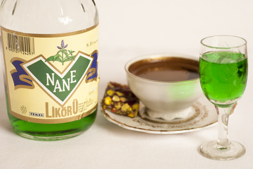Tekel nane likörü
