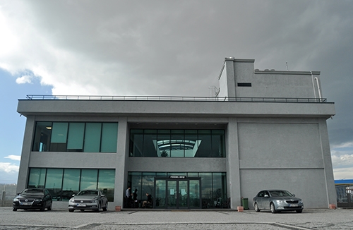 image desc
