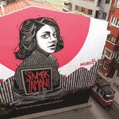 MUBI “Klasiklere Övgü” Projesiyle Kadıköy Sokaklarında