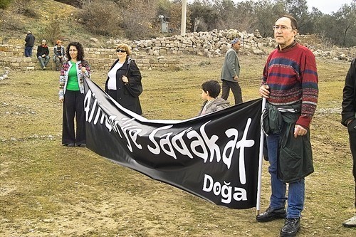image desc