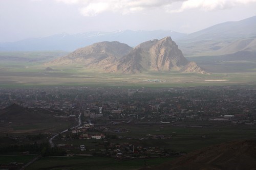 İshakpaşa Sarayı'ndan Doğubeyazıt'ın görünüşü