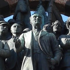 Cumhuriyetin Simgesi Taksim Cumhuriyet Anıtı Restore Ediliyor