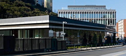 image desc