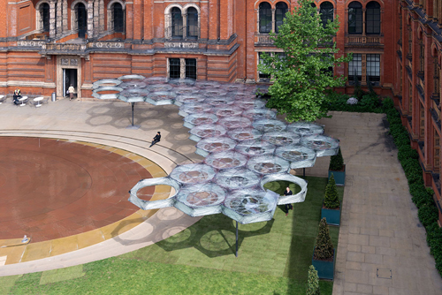 Victoria&Albert installation2
