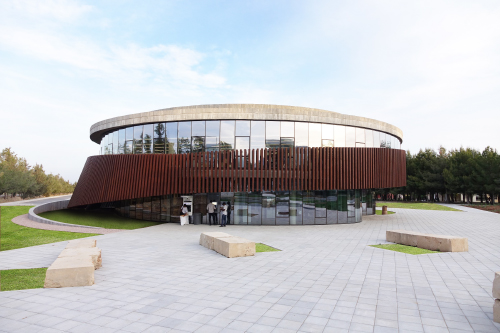 Kıbrıs Uluslararası Üniversitesi Kampüsü: "Bu... Kıbrıs Uluslararası Üniversitesi Kampüsü: "Bu...