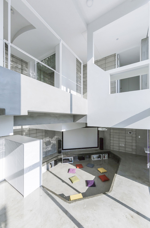 IROJE KHM Architects�ten Uçan Ev Mimarizm
