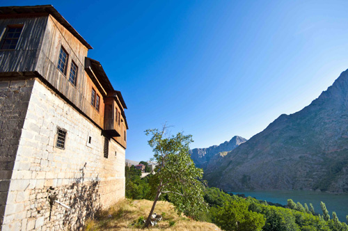 Kemaliye evleri